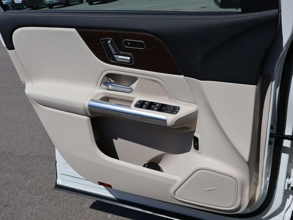 New 2026 Polar White Mercedes-Benz GLA 250 image 74