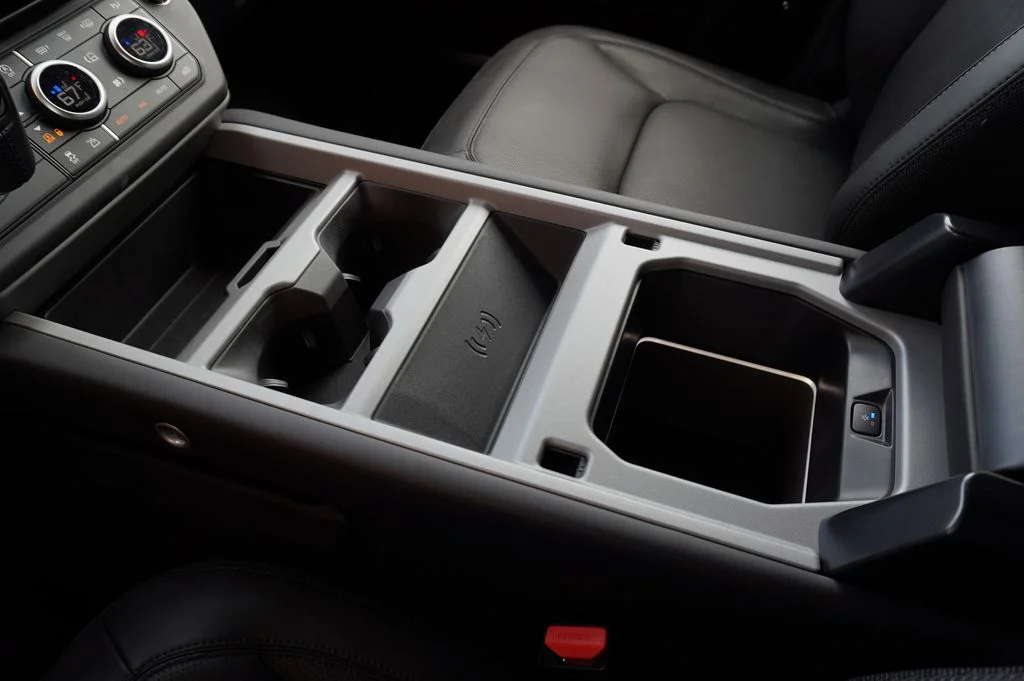New 2026 Carpathian Grey Land Rover V8 image 31