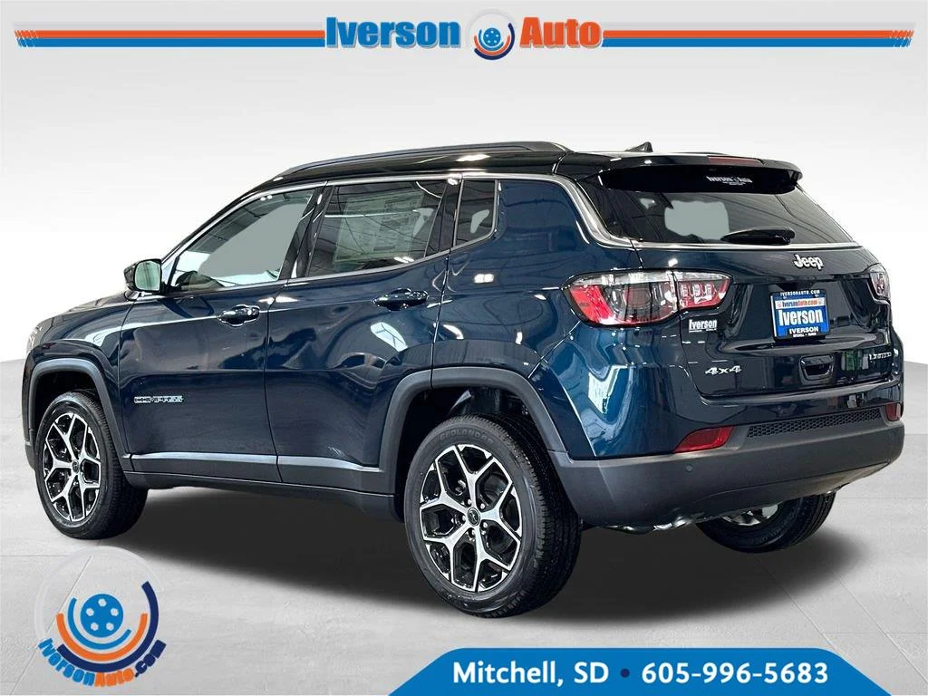 New 2026 Fathom Blue Pearl Coat Jeep Limited image 5