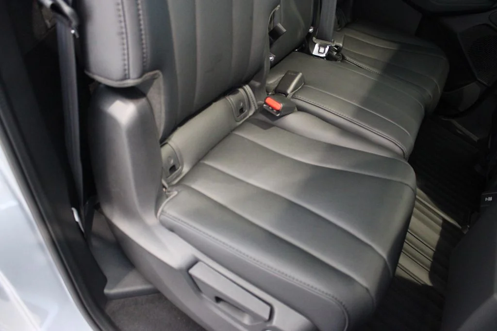 New 2026 Solar Silver Metallic Acura Base image 24