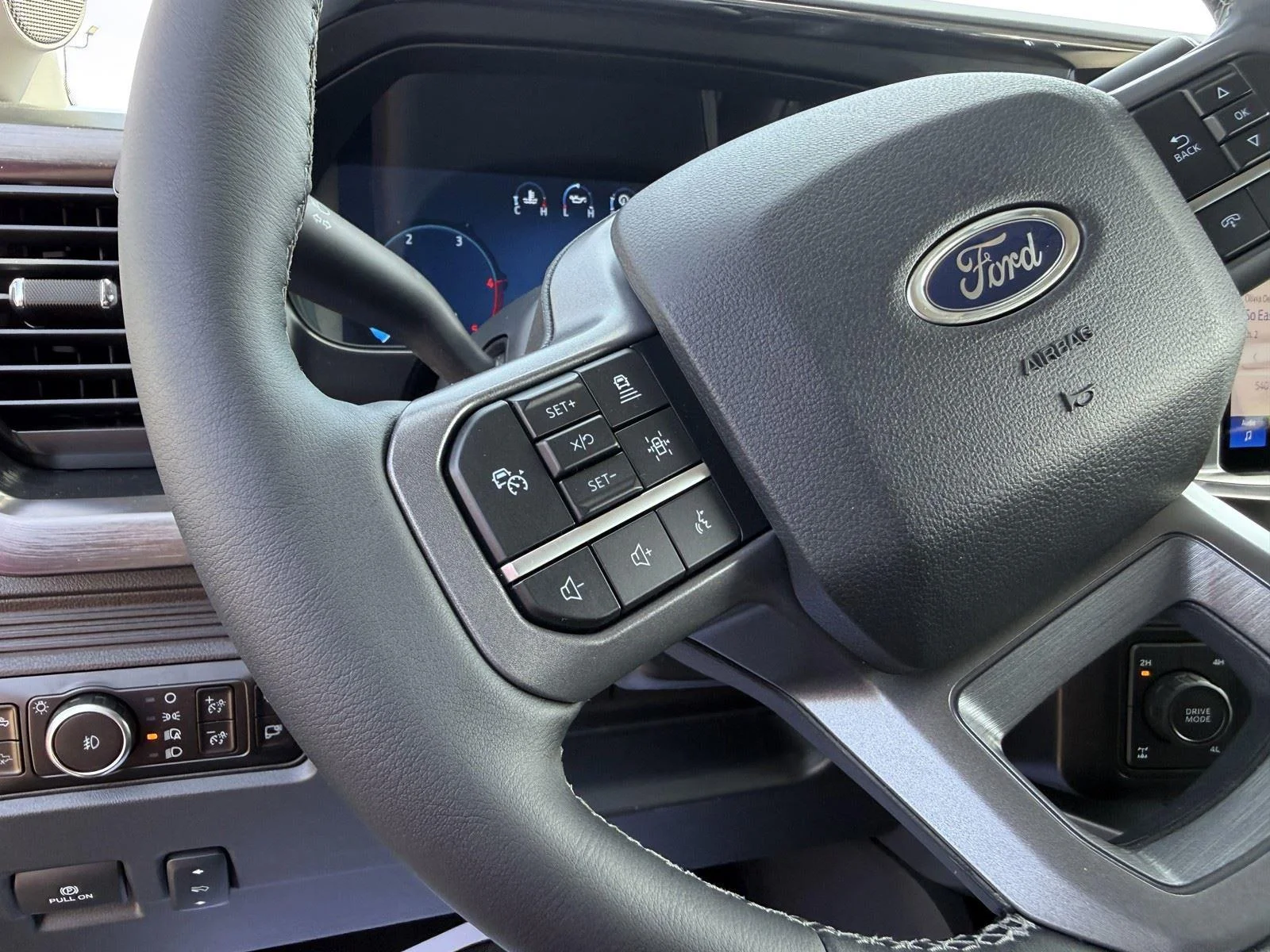 New 2026 Agate Black Metallic Ford F-250® Lariat® image 20