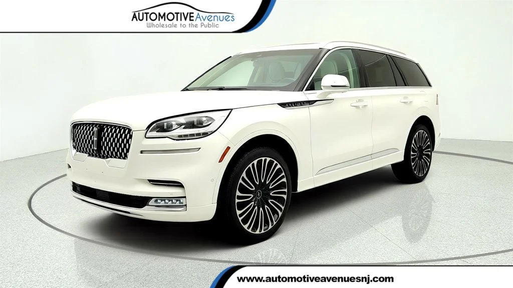 2020 Lincoln Aviator Black Label AWD's photo