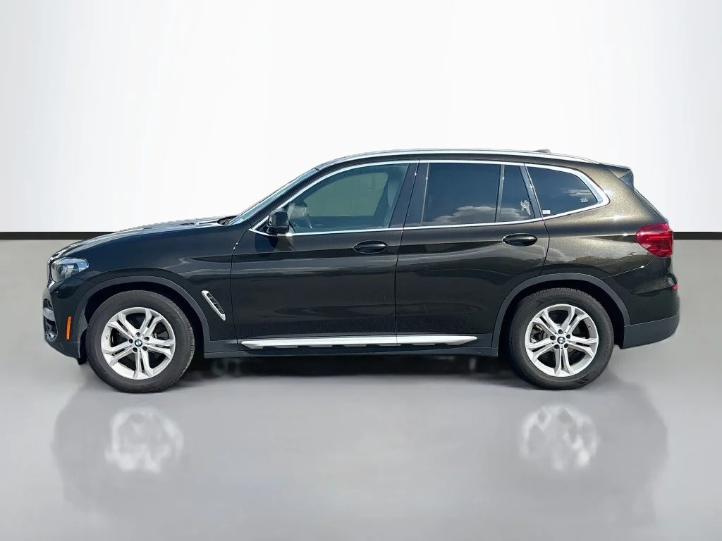 Used 2019 Green BMW sDrive30i image 5