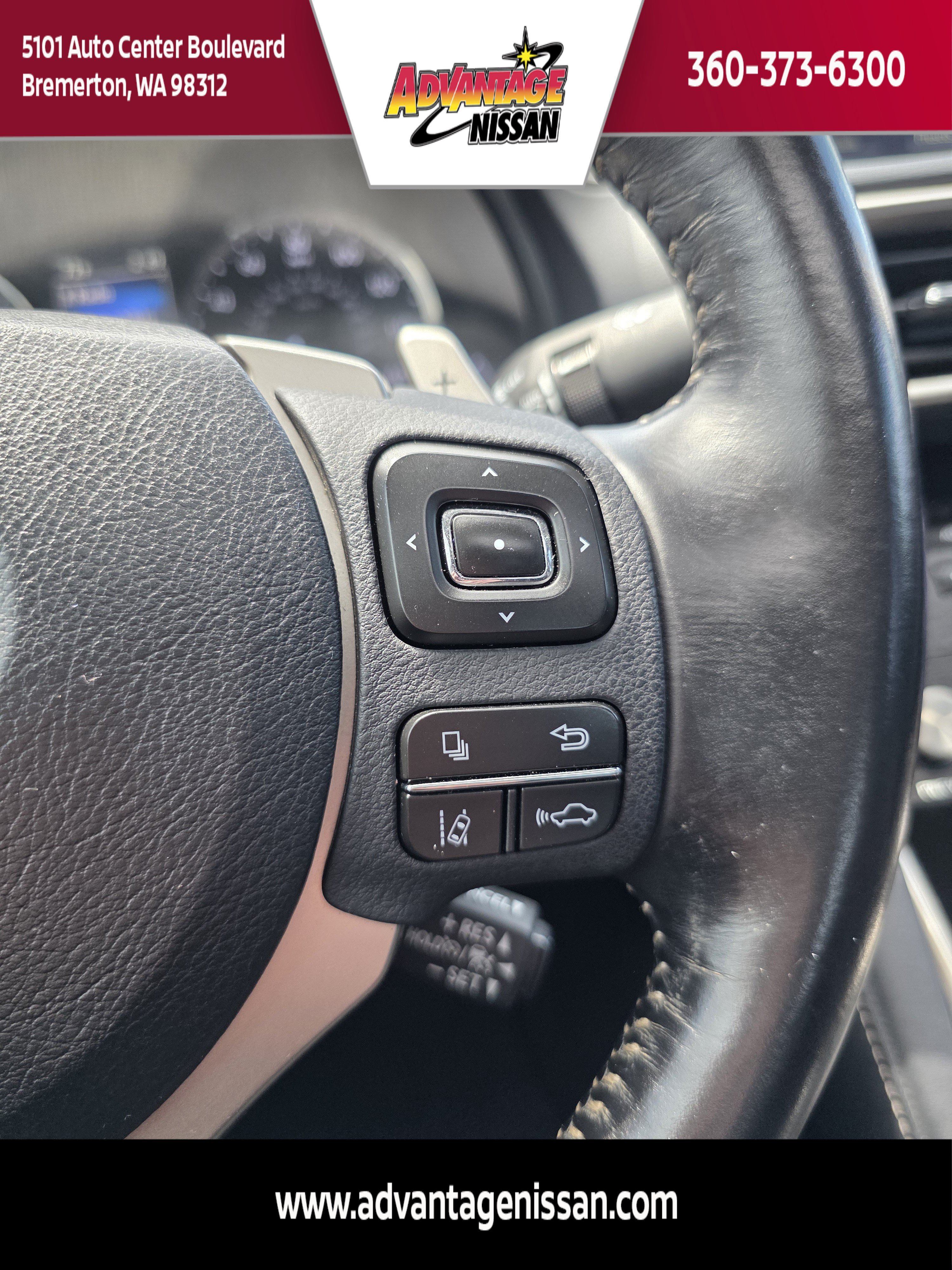 Used 2018 Gray Pearl Lexus 300 image 26