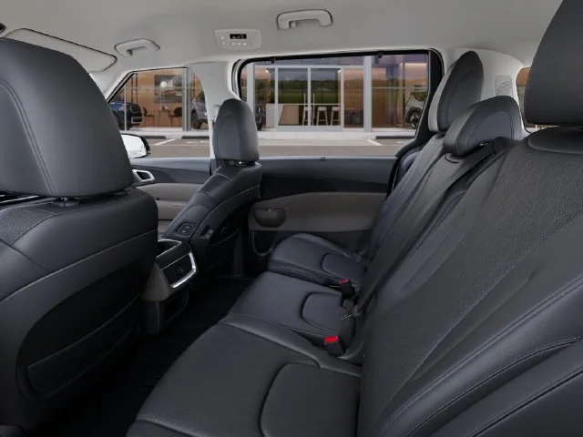 New 2027 Snow White Pearl Kia EX image 18