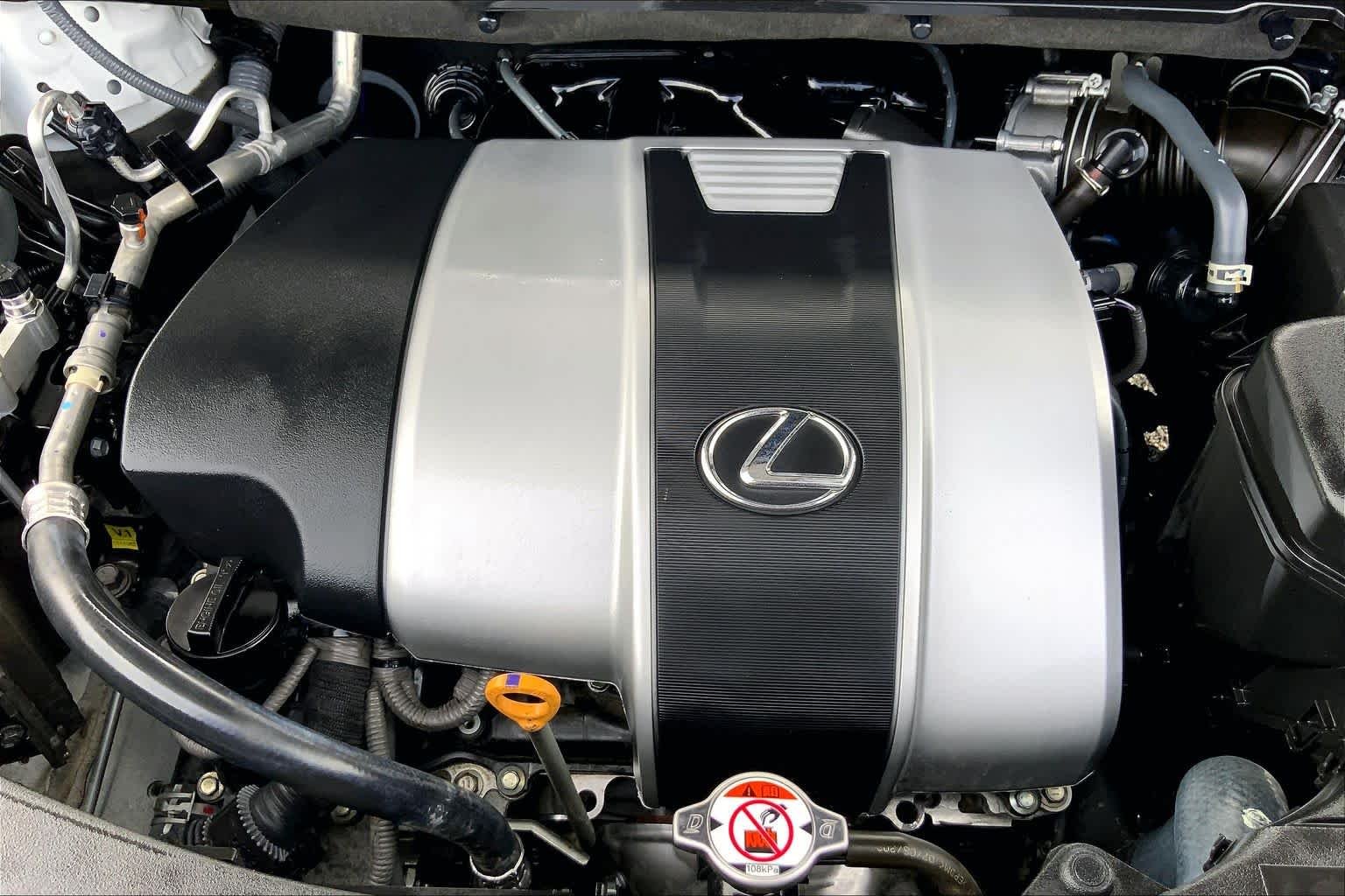 Used 2022 Eminent White Pearl Lexus  image 32