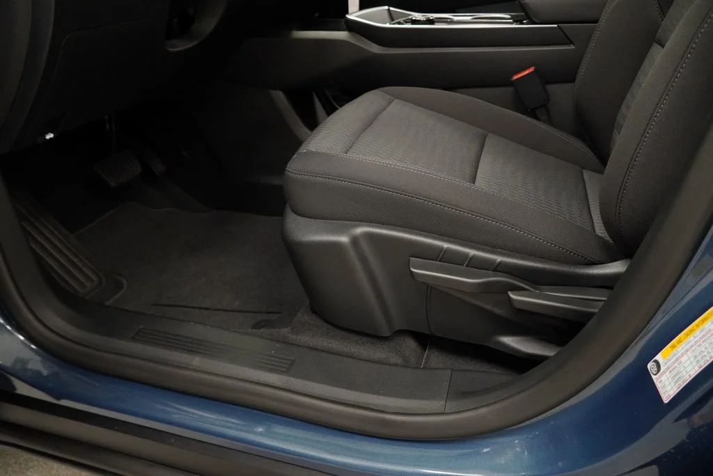 2027 Chevrolet Equinox LT - Photo 31