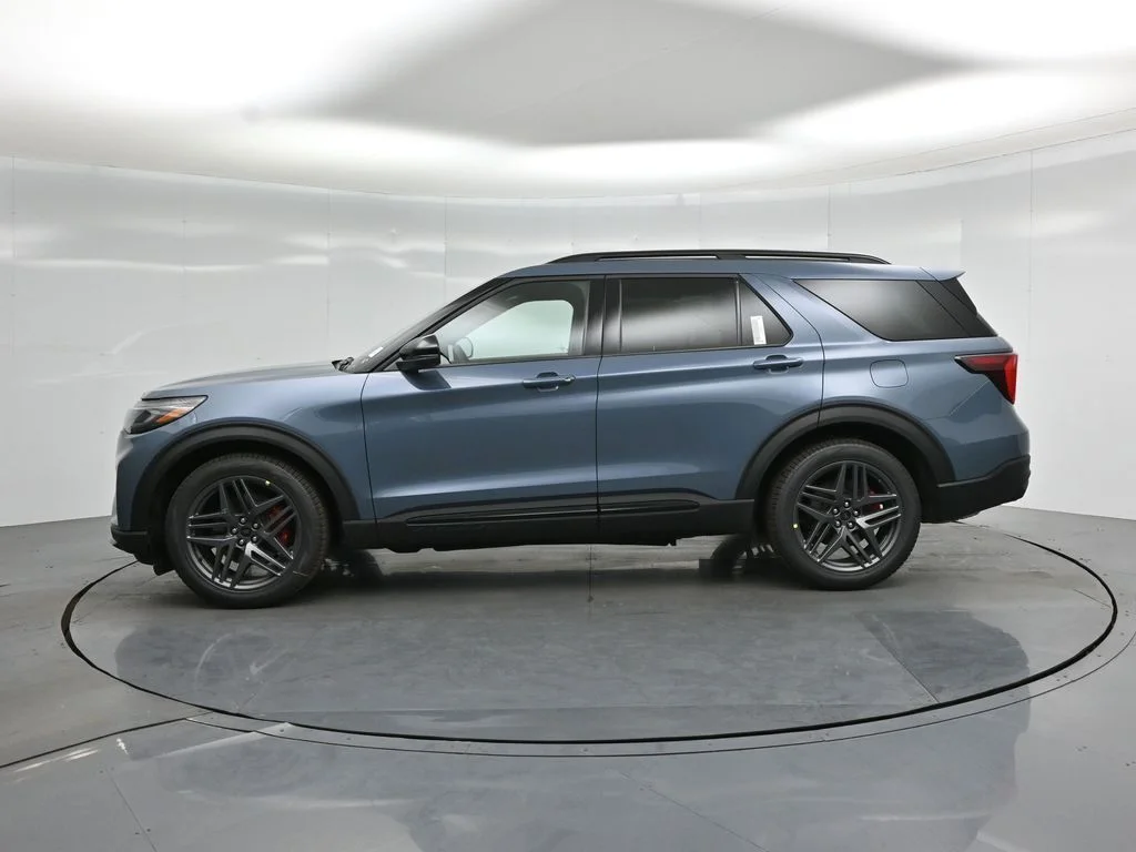 New 2026 Vapor Blue Metallic Ford ST image 29
