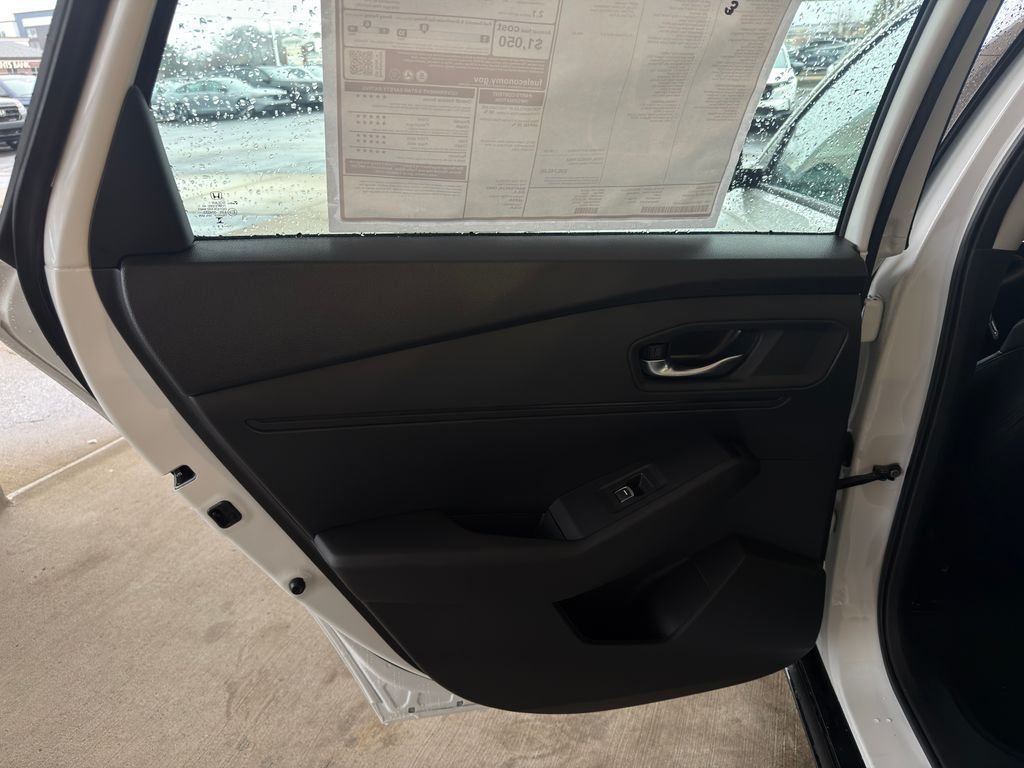 Used 2026 White Honda EX-L image 20