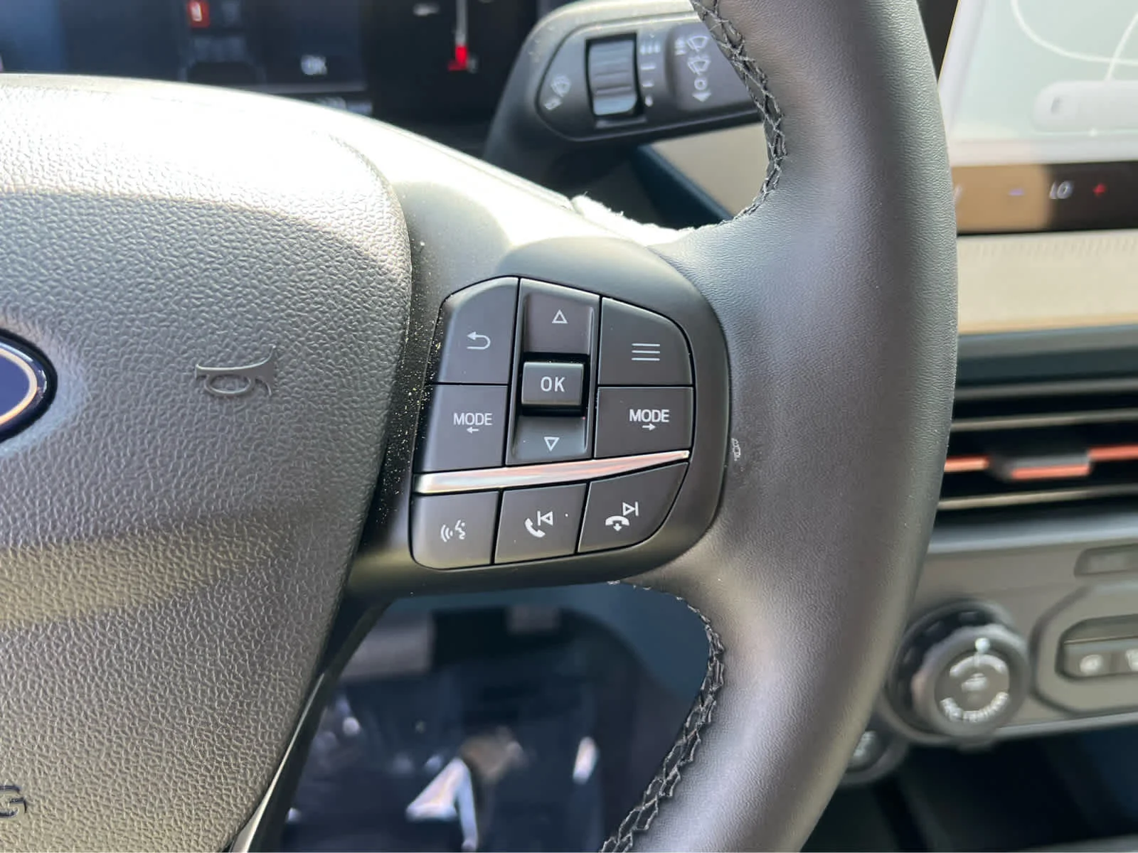 New 2026 Carbonized Gray Metallic Ford Lariat® image 34