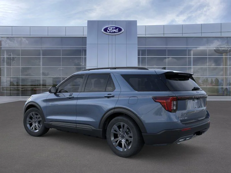 New 2026 Vapor Blue Metallic Ford Active image 4