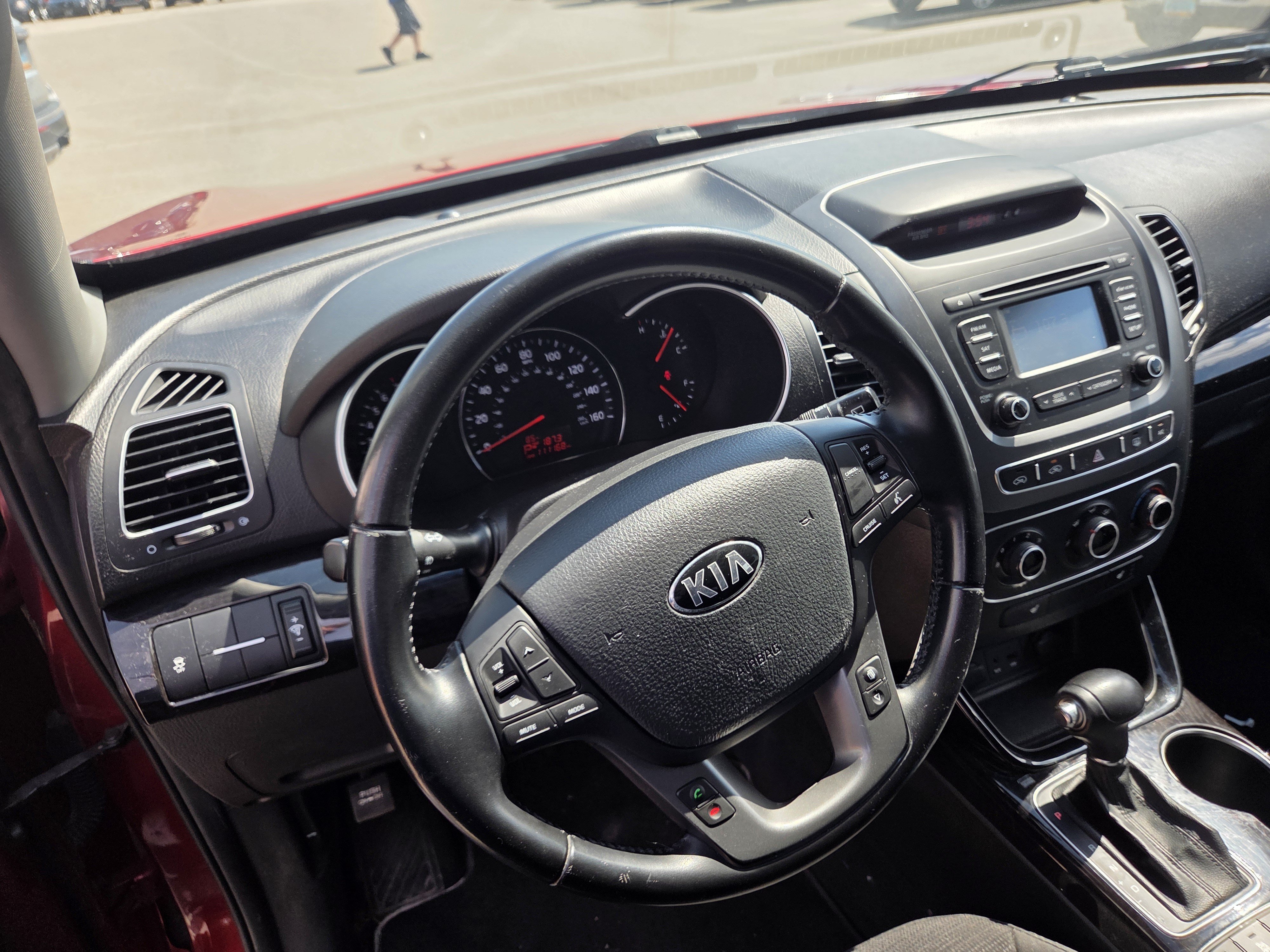 Used 2015 Remington Red Metallic Kia LX image 5