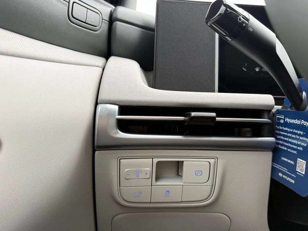 Used 2025 Silver Hyundai Limited image 12