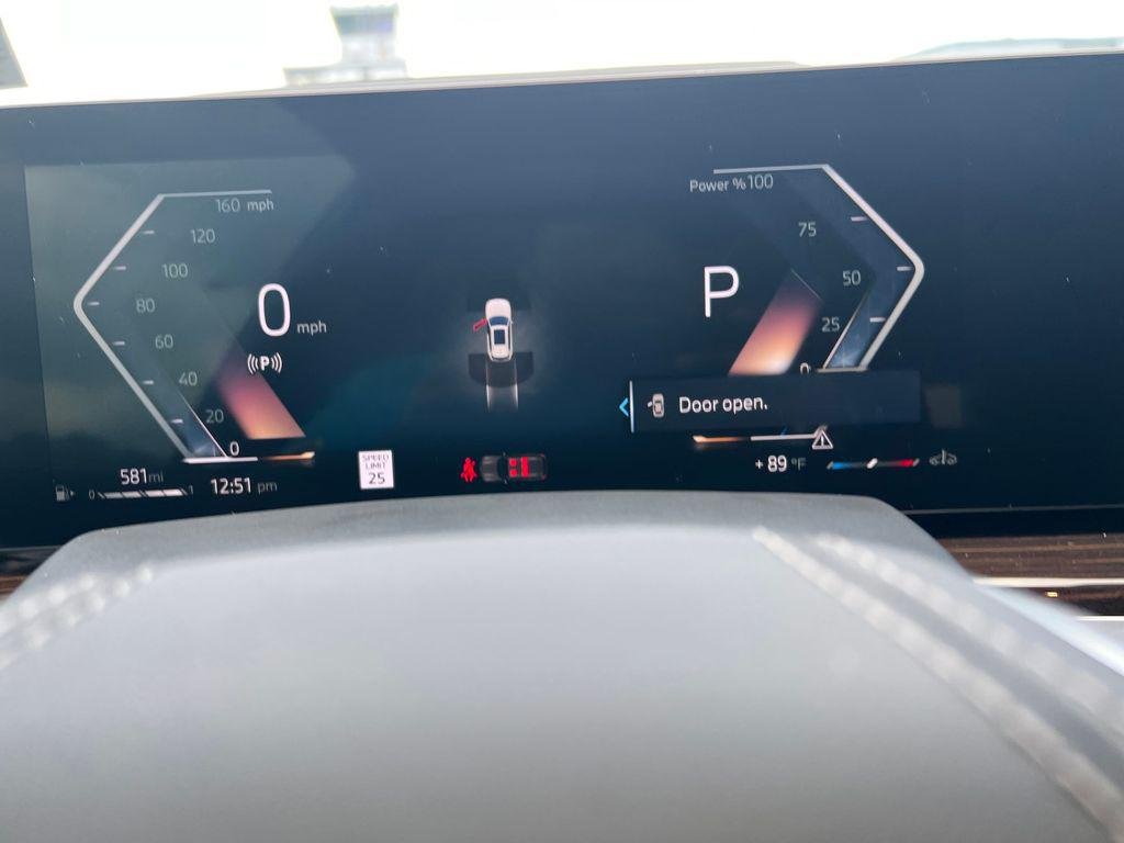 New 2026 Mineral White Metallic BMW xDrive40i image 16