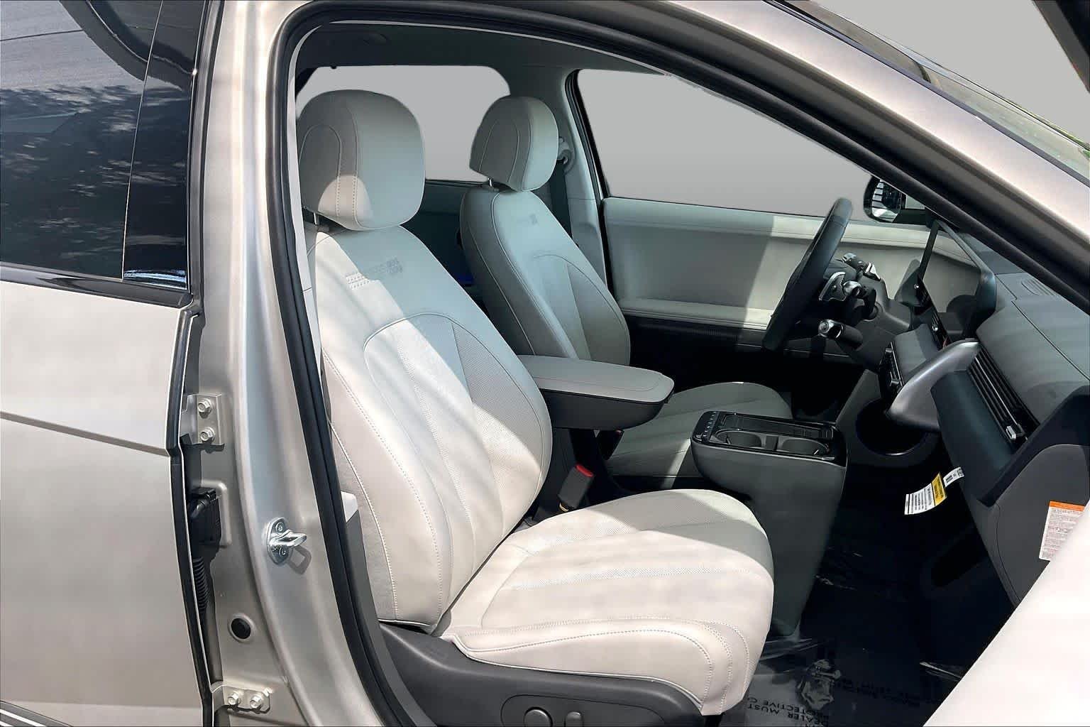 2026 Hyundai IONIQ 5 Limited - Photo 8