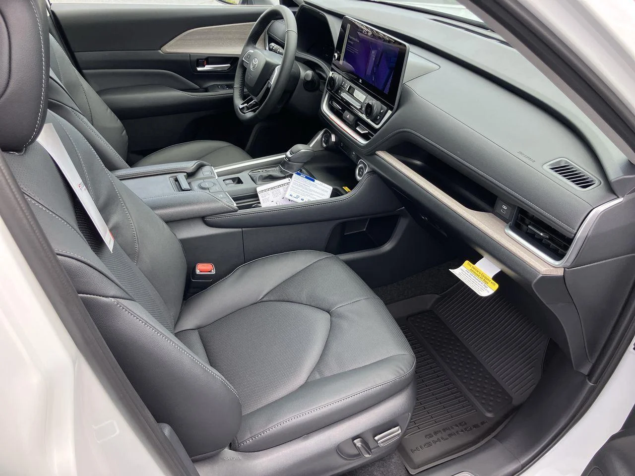 New 2026 Wind Chill Pearl Toyota Hybrid Limited AWD image 12