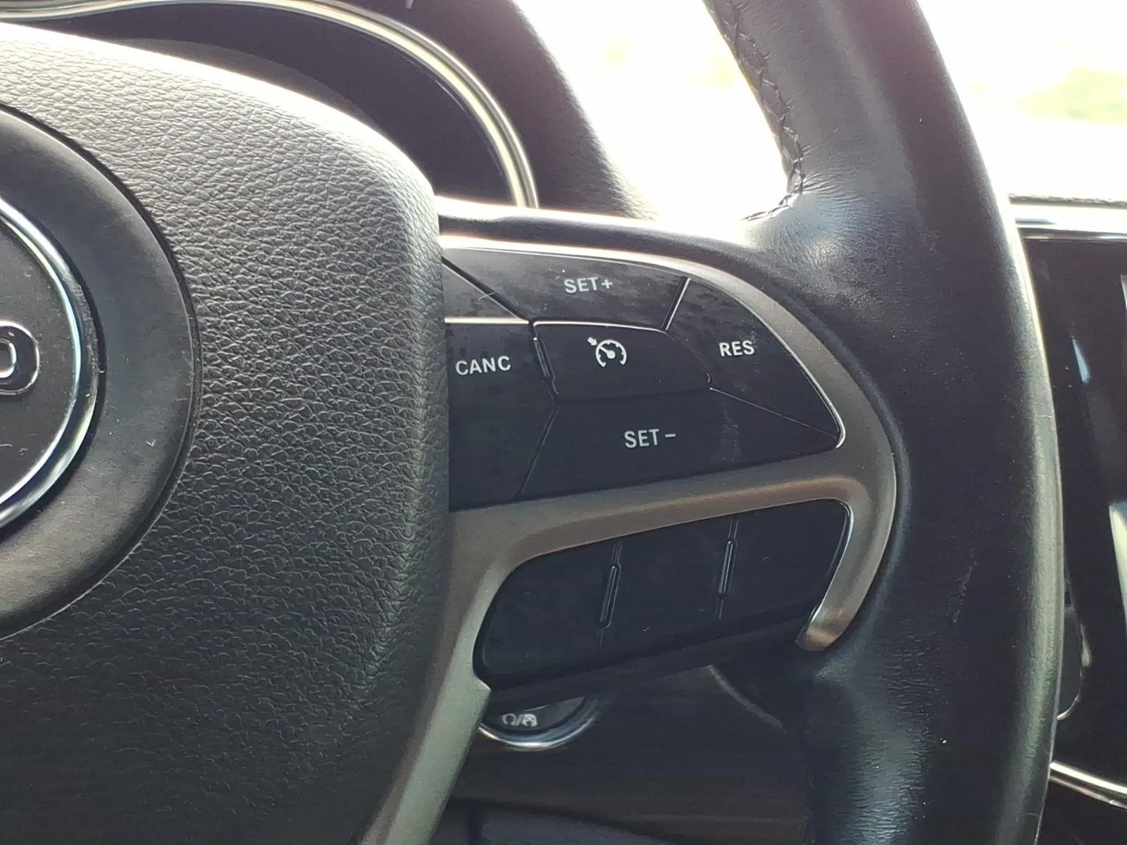 Used 2020 Bright White Clearcoat Jeep Altitude image 28