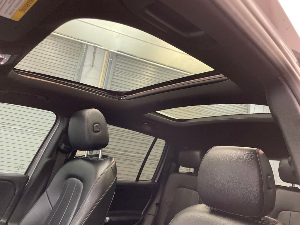 Used 2021 Gray Mercedes-Benz GLB 250 4MATIC® image 16