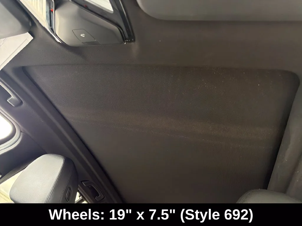 Used 2019 Silver BMW xDrive30i image 22