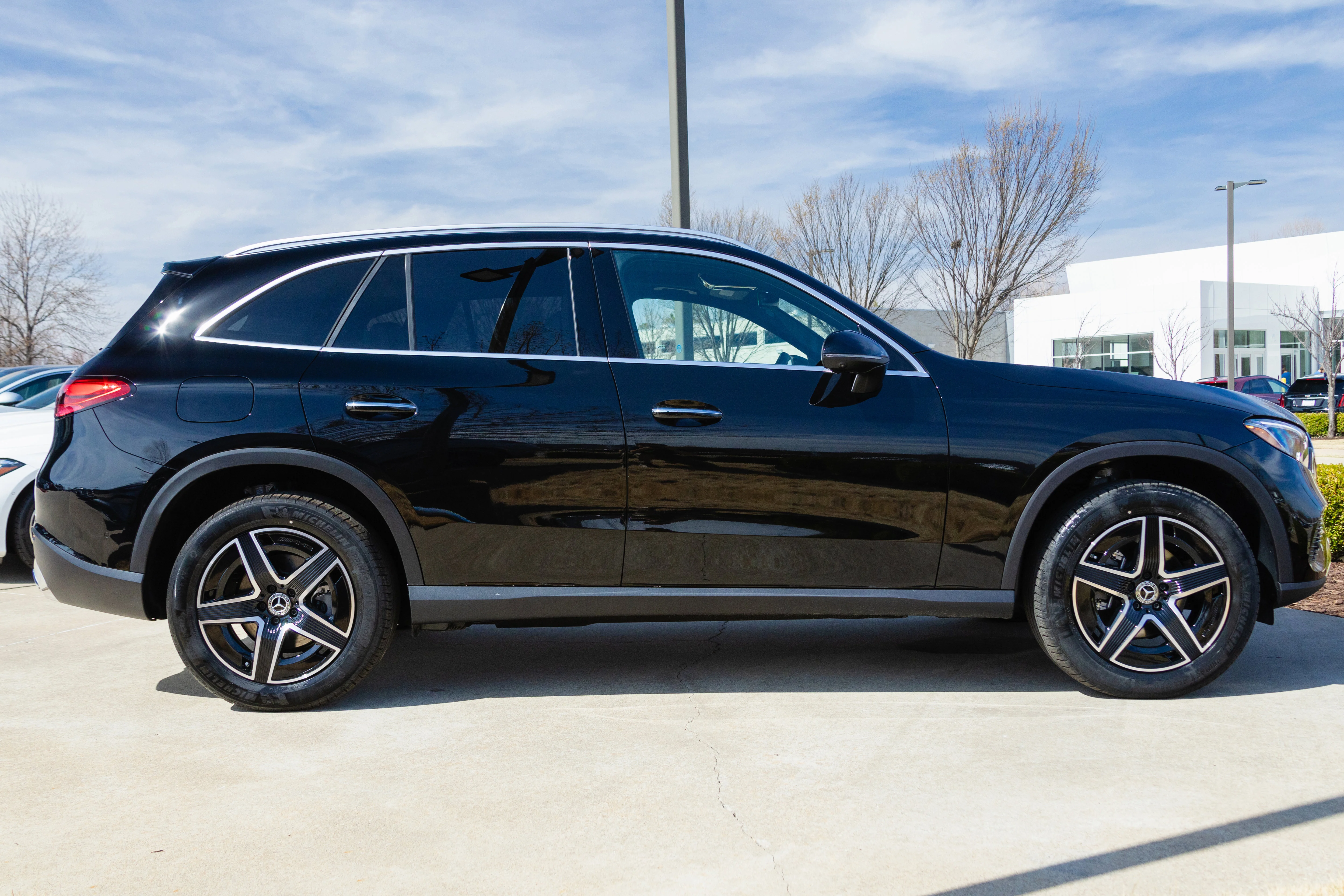 Used 2026 Black Mercedes-Benz GLC 300 image 9