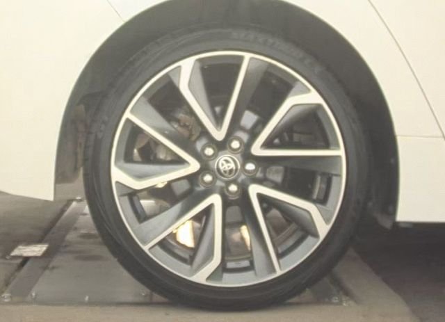 Used 2021 White Toyota SE image 14