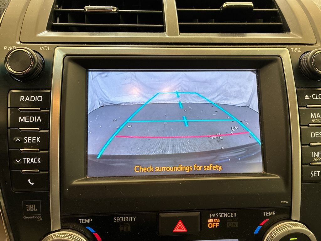 Used 2012 Black Toyota XLE image 21