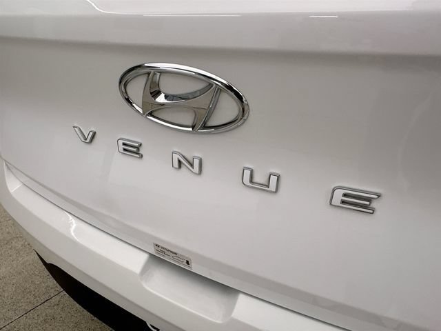 2025 Hyundai Venue SEL - Photo 38