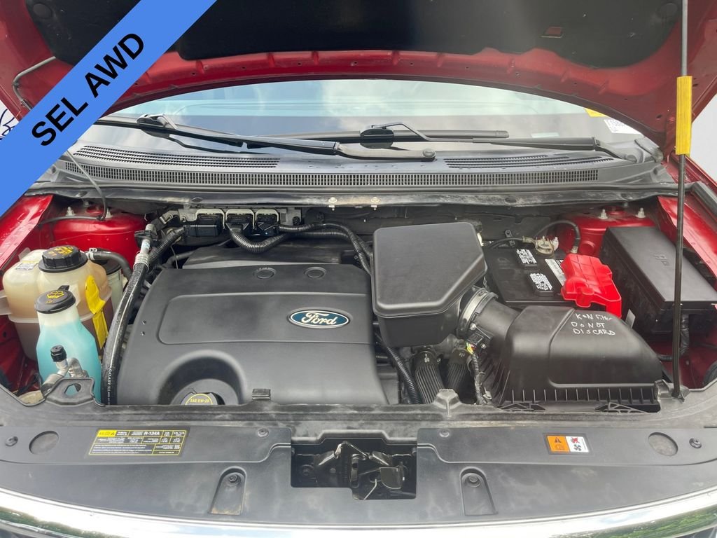 Used 2014 Red Ford SEL image 16