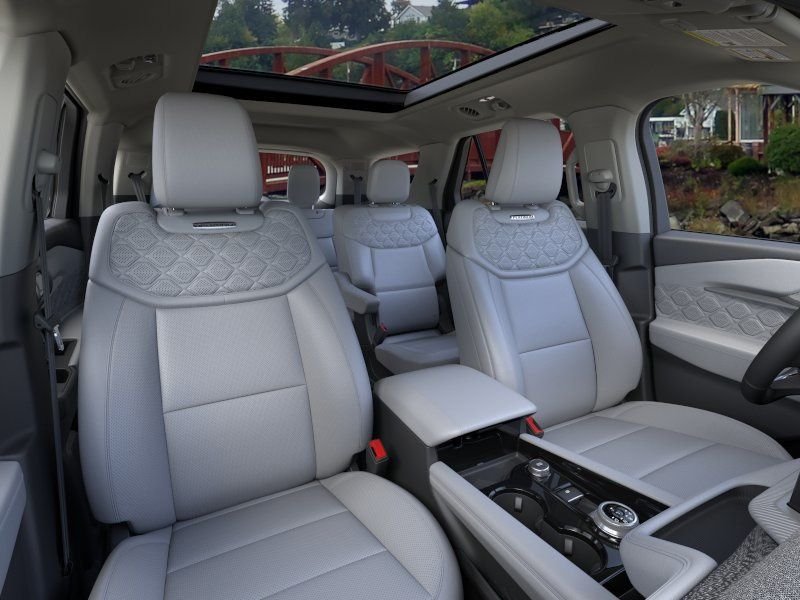 New 2026 Space White Metallic Ford Platinum™ image 12
