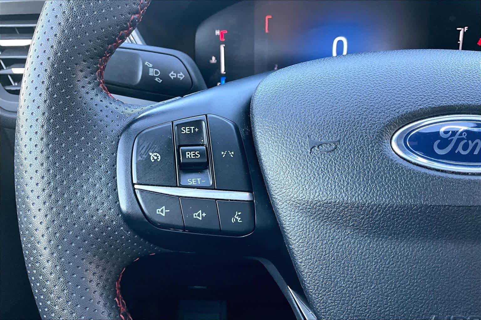 Used 2023 Carbonized Gray Metallic Ford ST-Line image 24