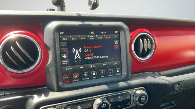 Used 2021 Gray Jeep Rubicon image 16