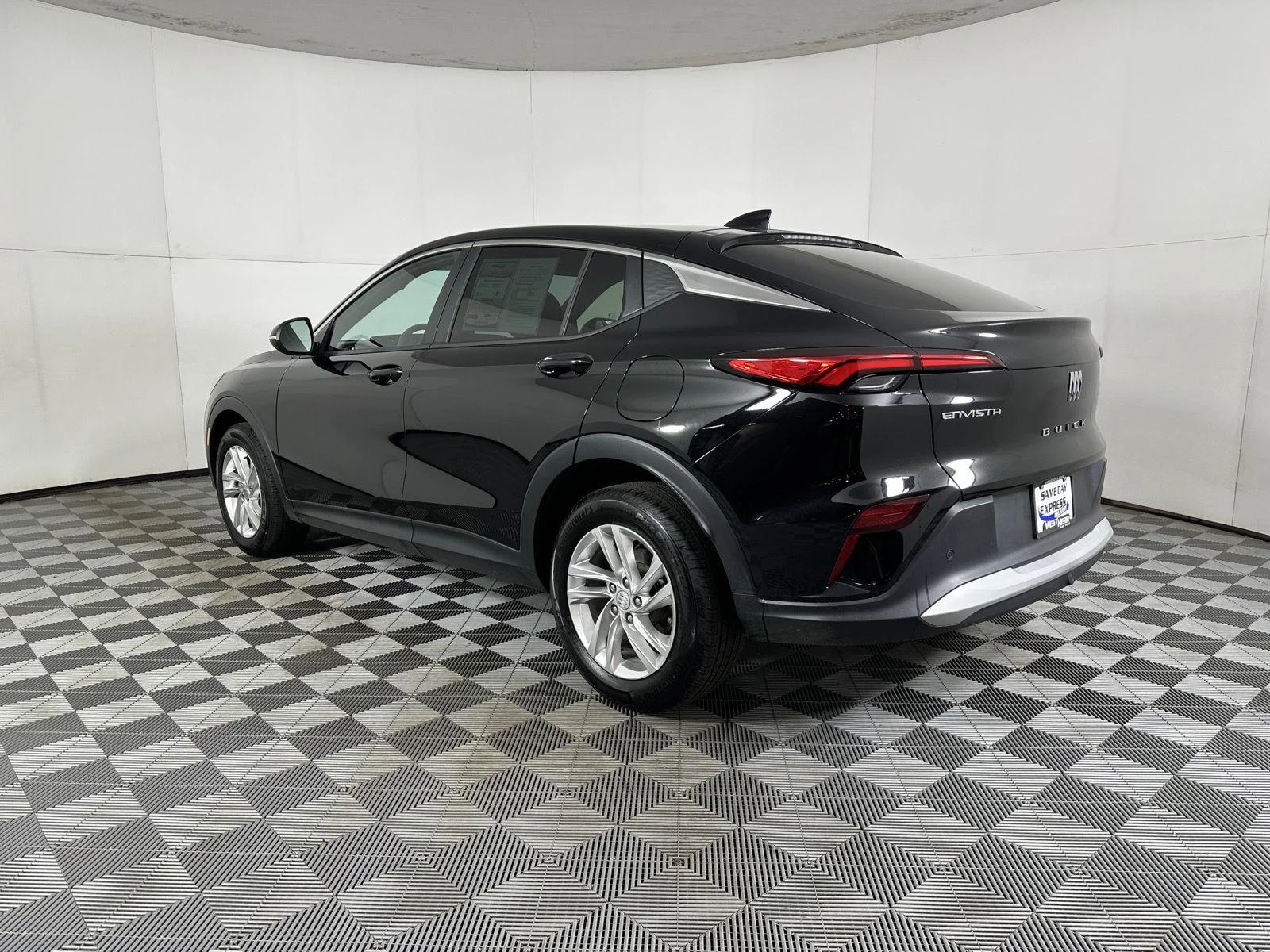 Used 2025 Ebony Twilight Metallic Buick Preferred image 4