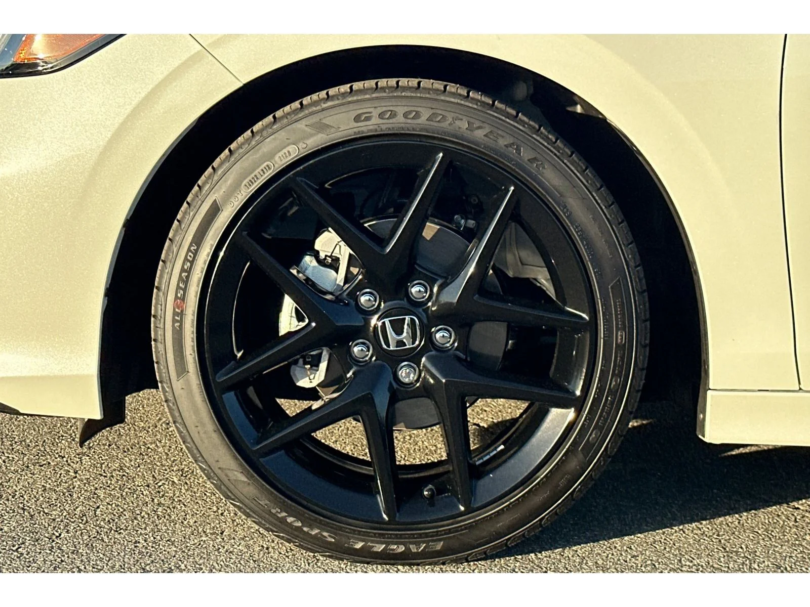 Used 2026 Platinum White Pearl Honda Sport image 44
