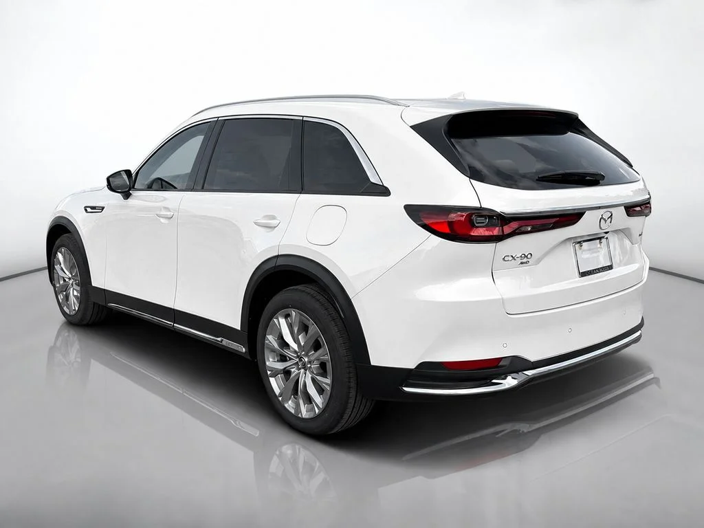 New 2026 White Mazda 3.3 Turbo Premium Plus image 4