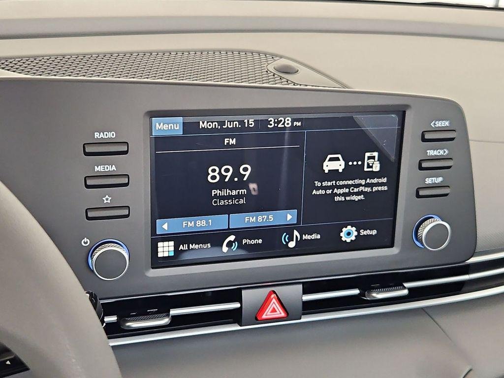 New 2026 Gray Hyundai SE image 18
