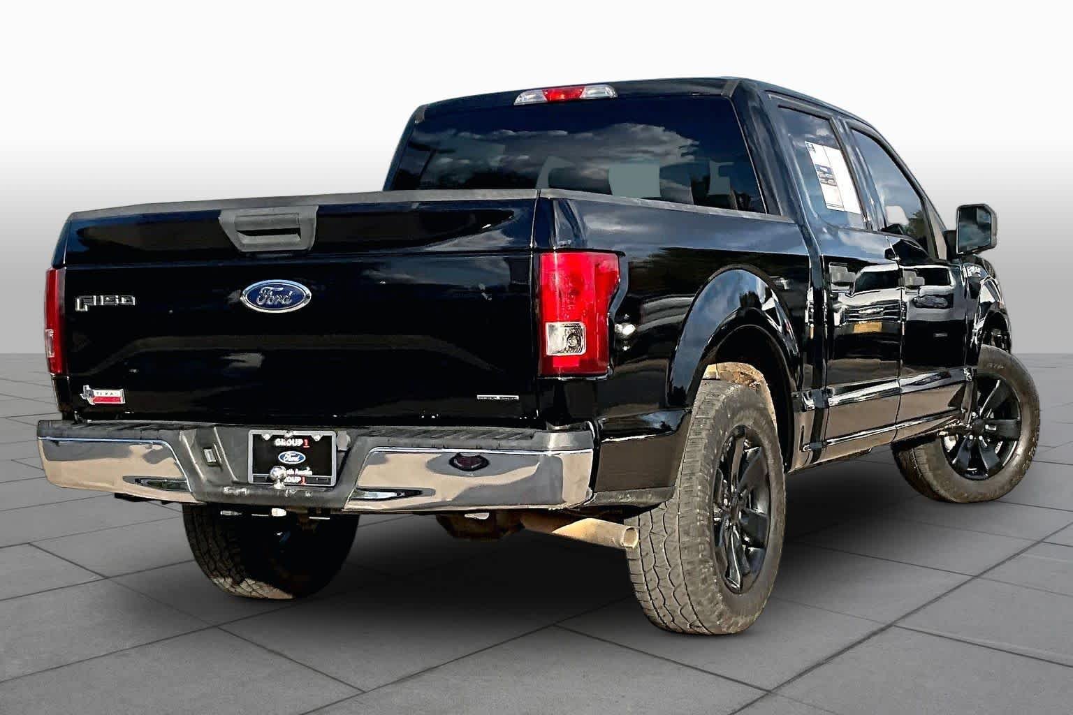 Used 2016 Shadow Black Ford XLT image 13