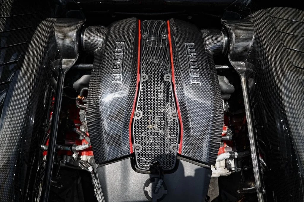 Certified Used 2019 Bianco Italia Ferrari Base image 27