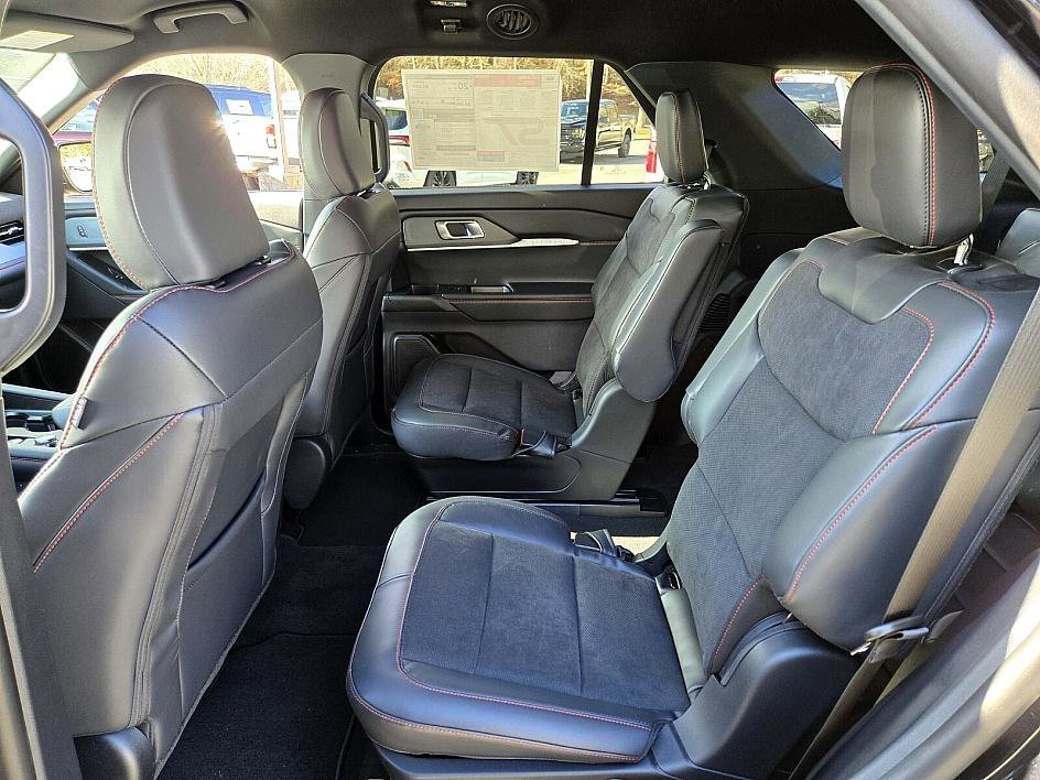 New 2026 Agate Black Metallic Ford ST image 13