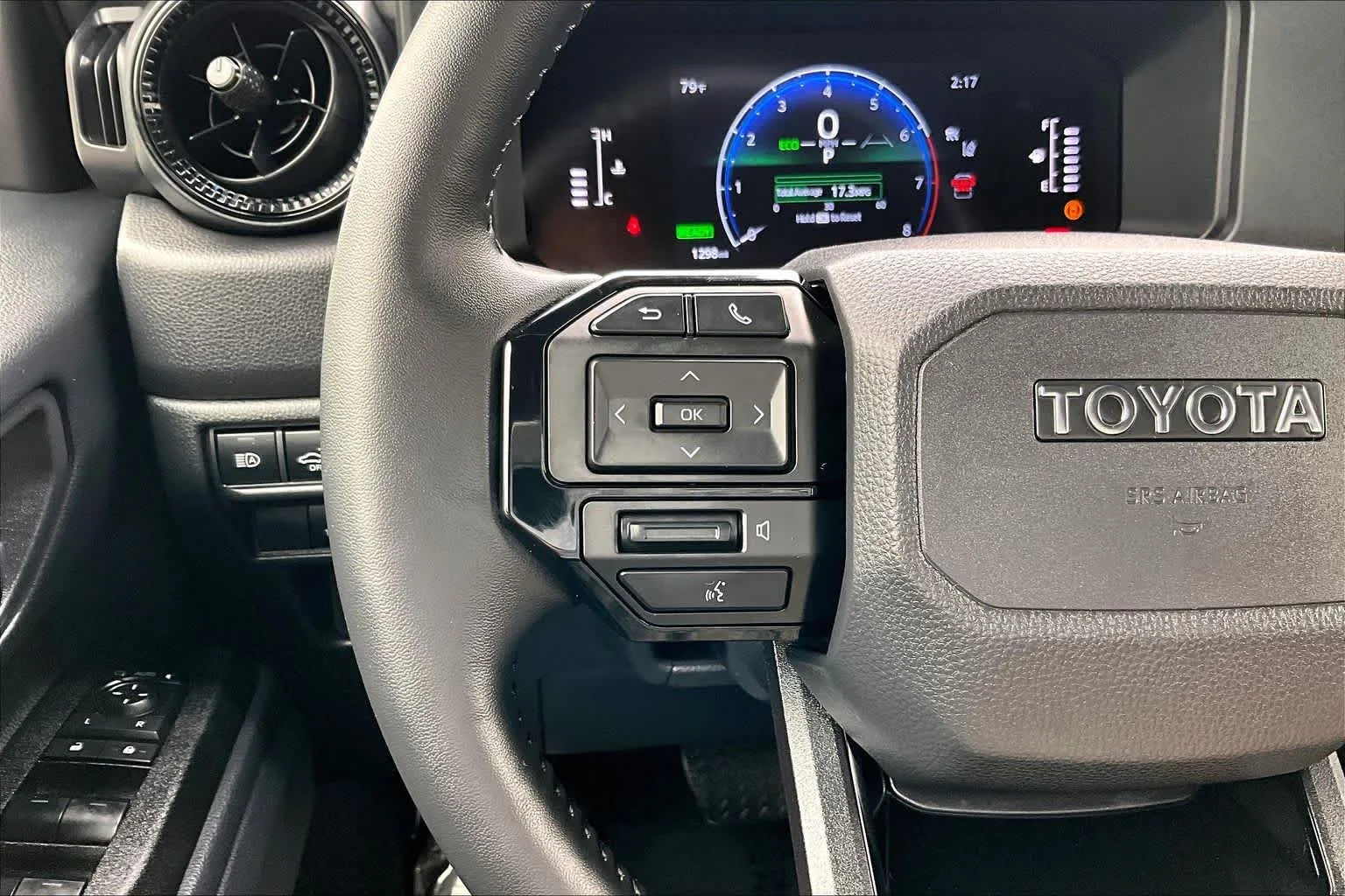 Used 2025 Ice Cap Toyota 1958 image 24