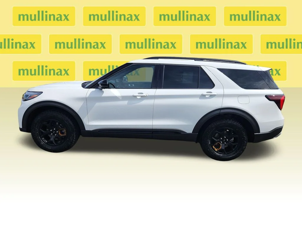 New 2026 White Ford Tremor image 9