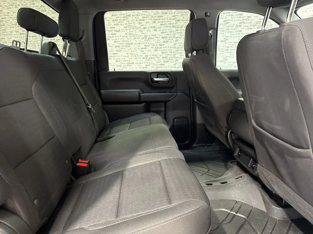 Used 2024 White Chevrolet Custom image 14