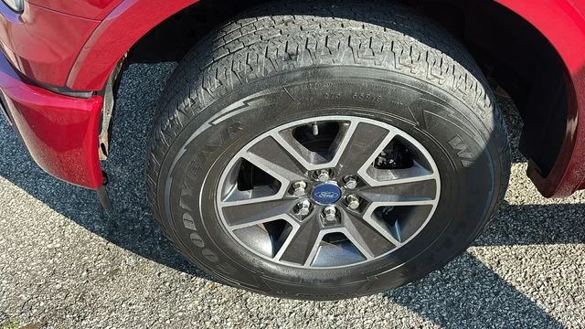 Used 2017 Red Ford Lariat image 35