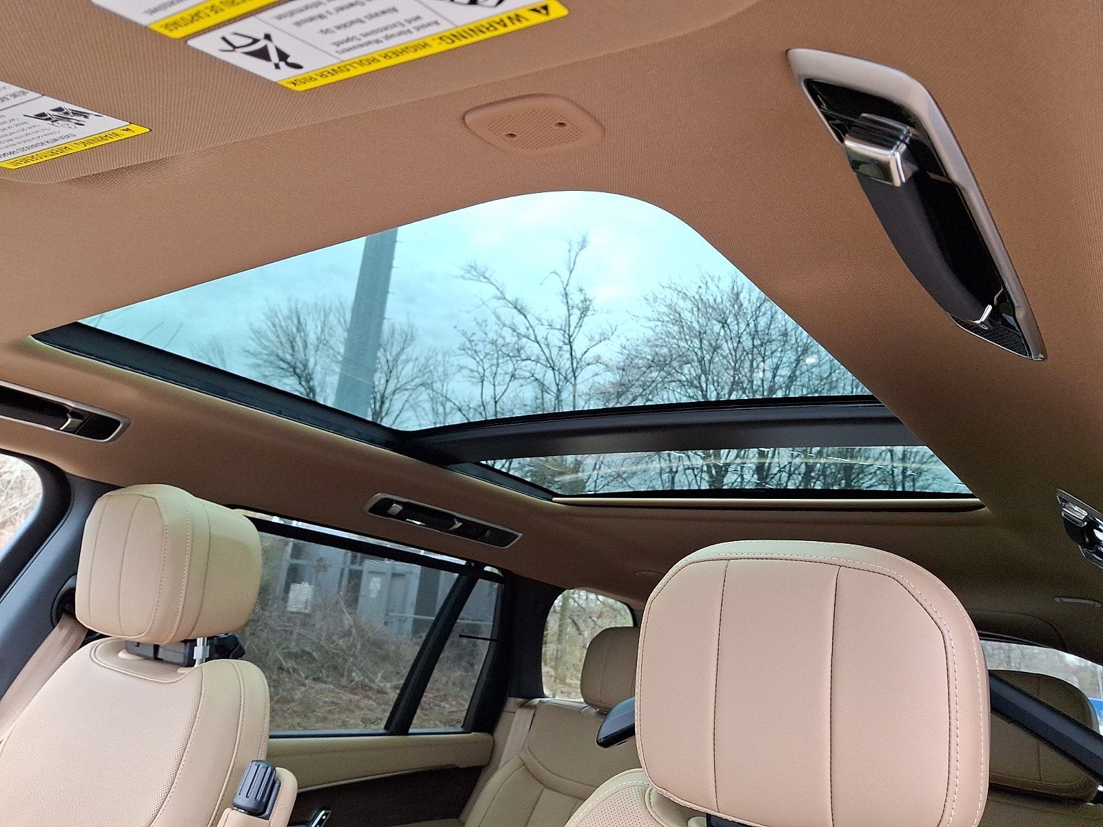 New 2026 Belgravia Green Land Rover P530 SE 7 Seat image 10