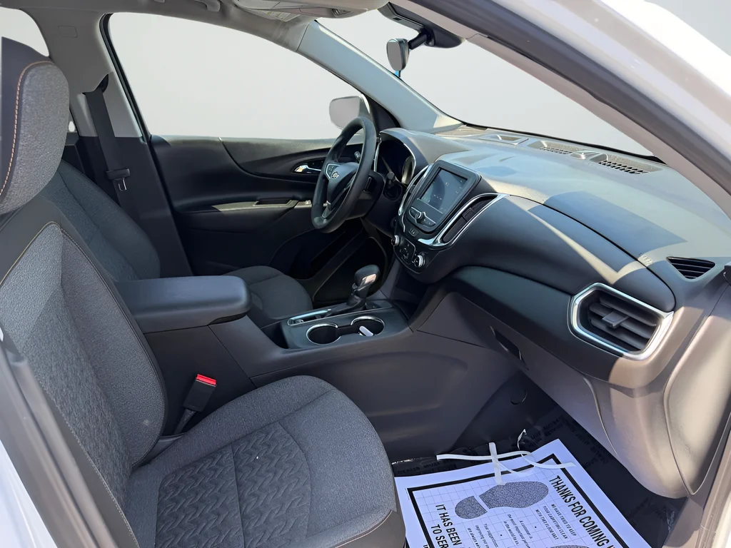 Used 2023 White Chevrolet LT image 11