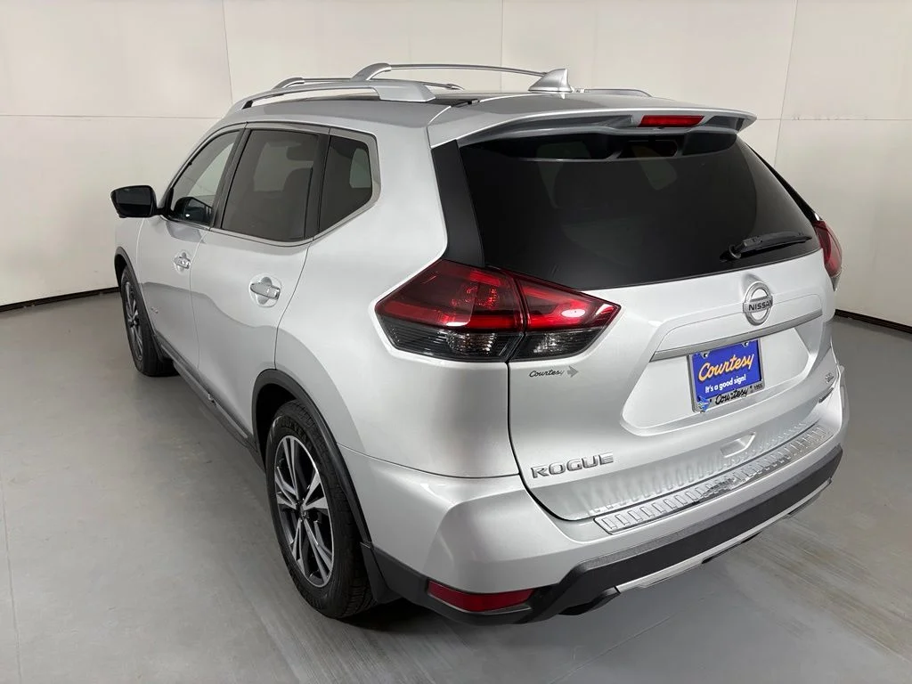 Used 2018 Silver Nissan Hybrid SL image 6