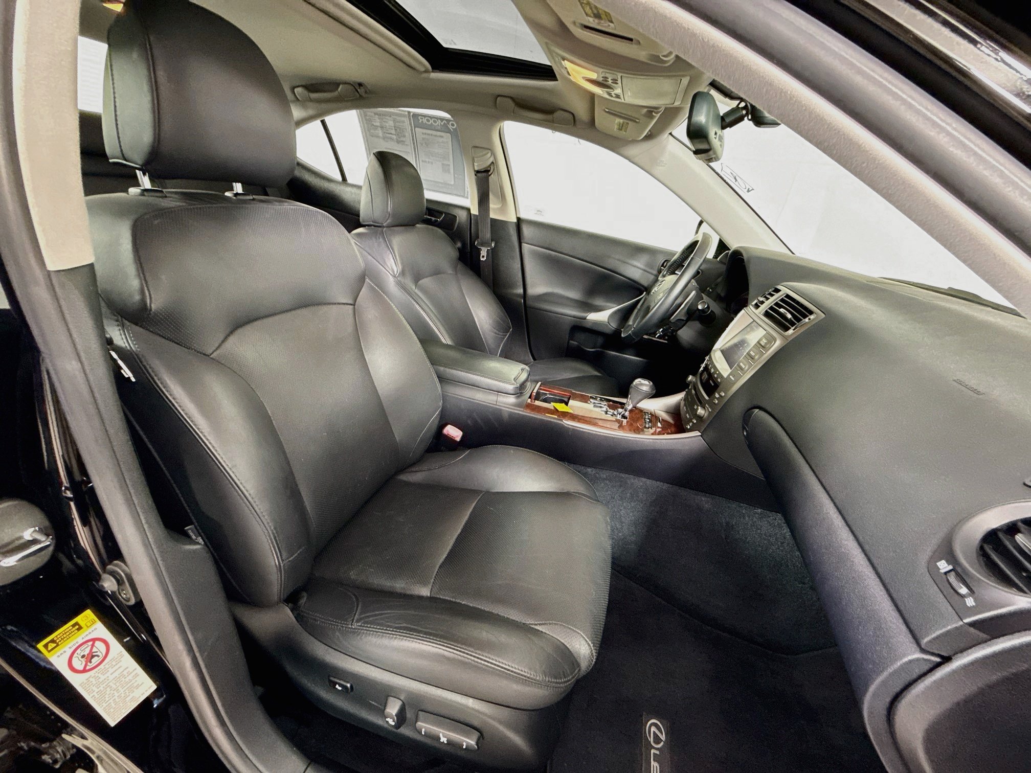 Used 2008 Obsidian Lexus Base image 29