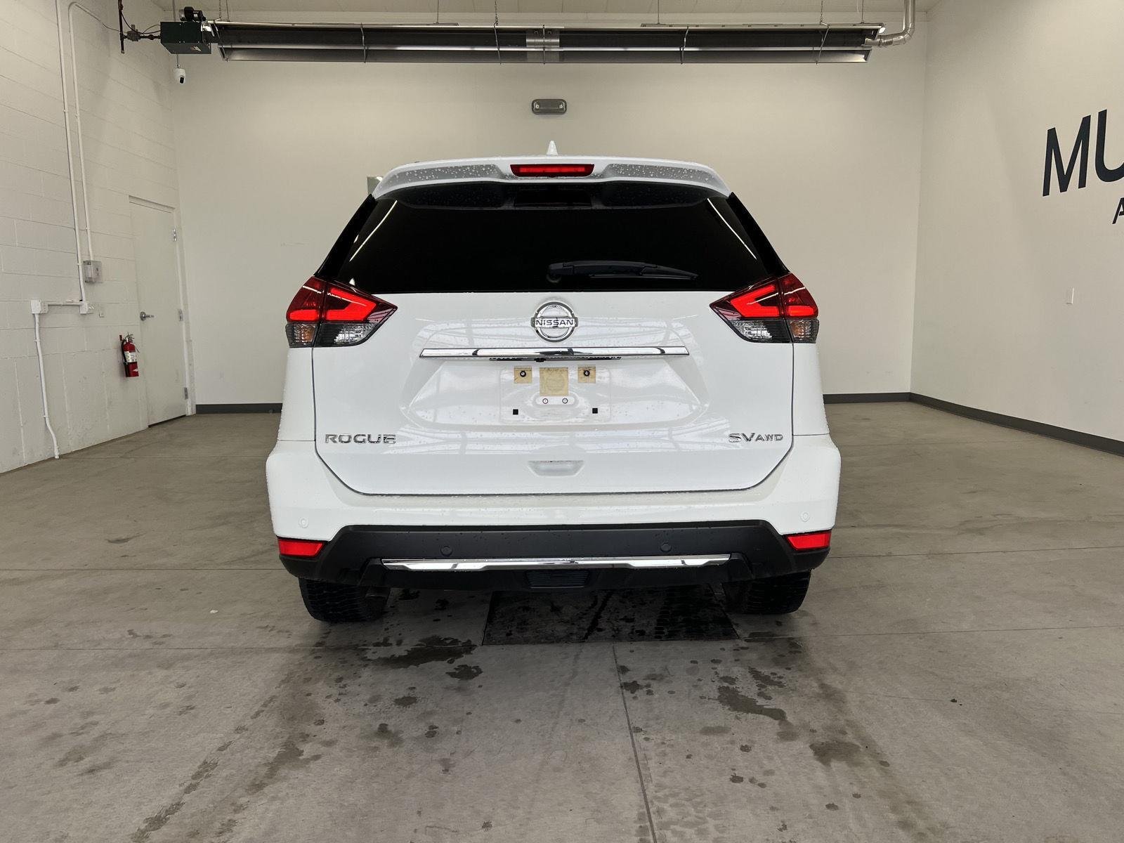 2020 Nissan Rogue SV - Photo 3