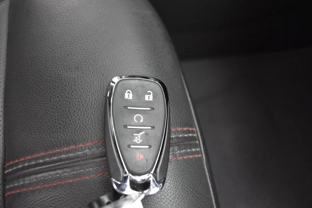 Used 2024 White Chevrolet RS image 28