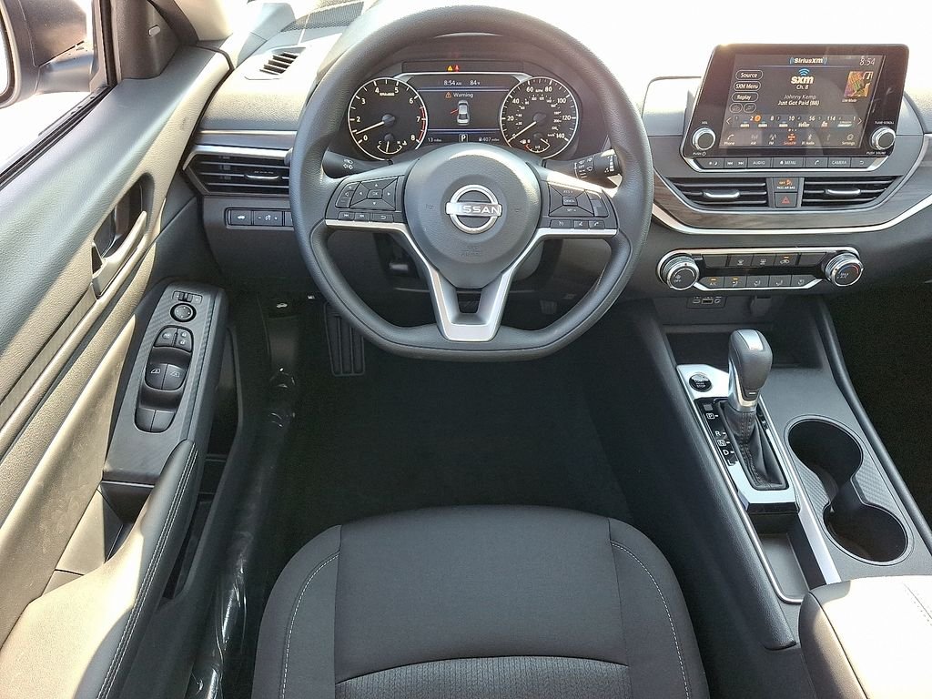 New 2026 White Nissan SV image 7