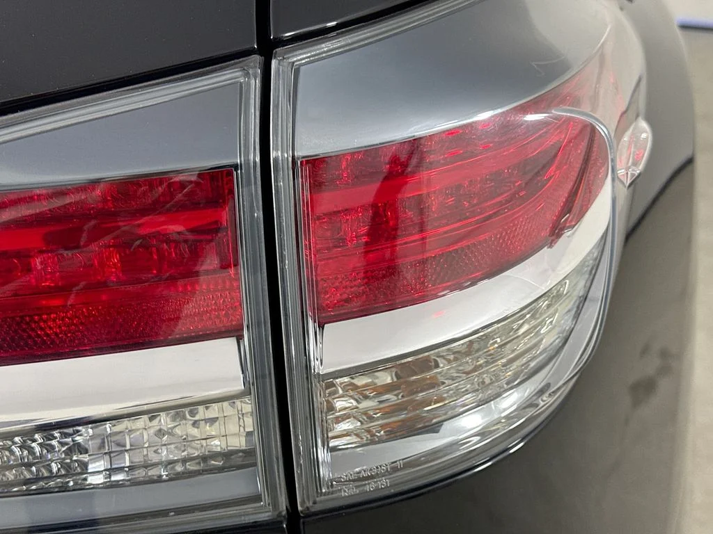 Used 2015 Black Lexus 450h image 35